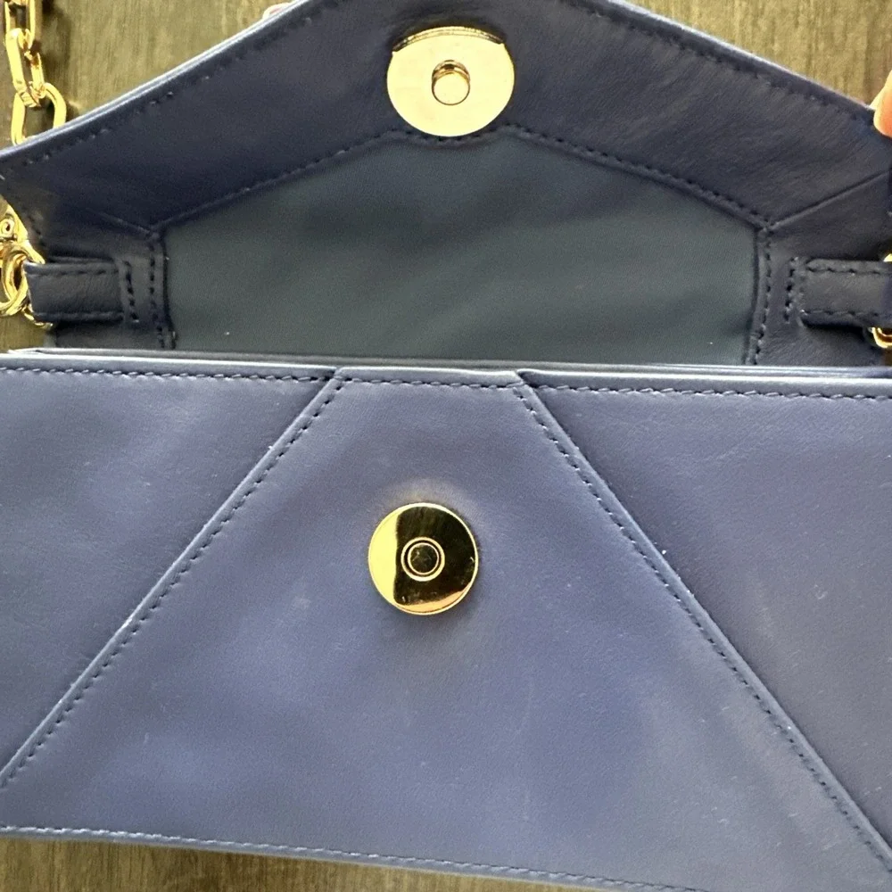 Tory Burch envelope clutch crossbody wallet purse blue leather Gold Chain